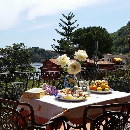 Villa Carmelas تاورمينا المظهر الخارجي الصورة