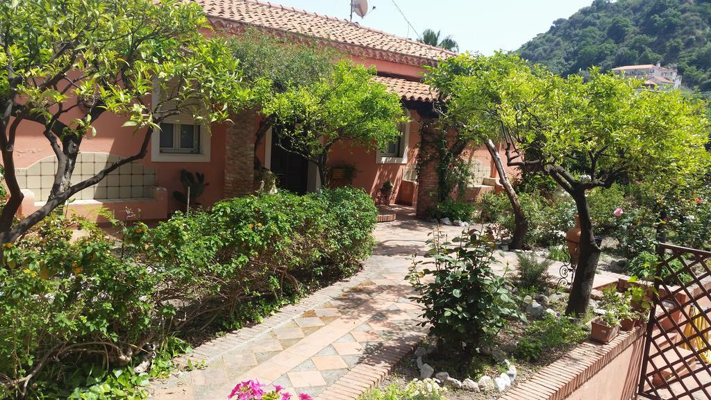 Villa Carmelas تاورمينا المظهر الخارجي الصورة