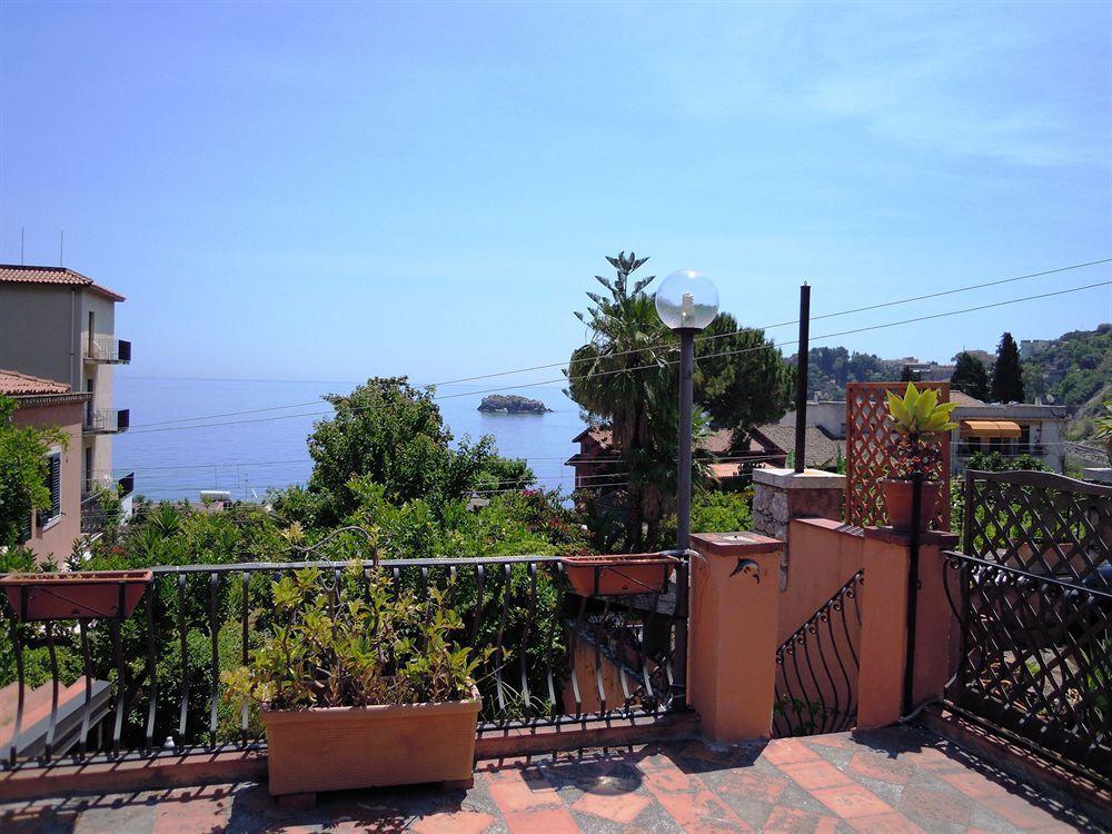Villa Carmelas تاورمينا المظهر الخارجي الصورة